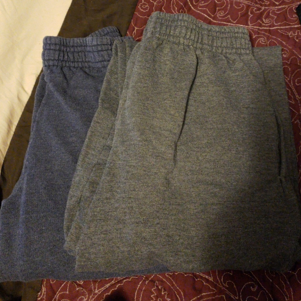 8 pieces Assorted boys clothes sized 8